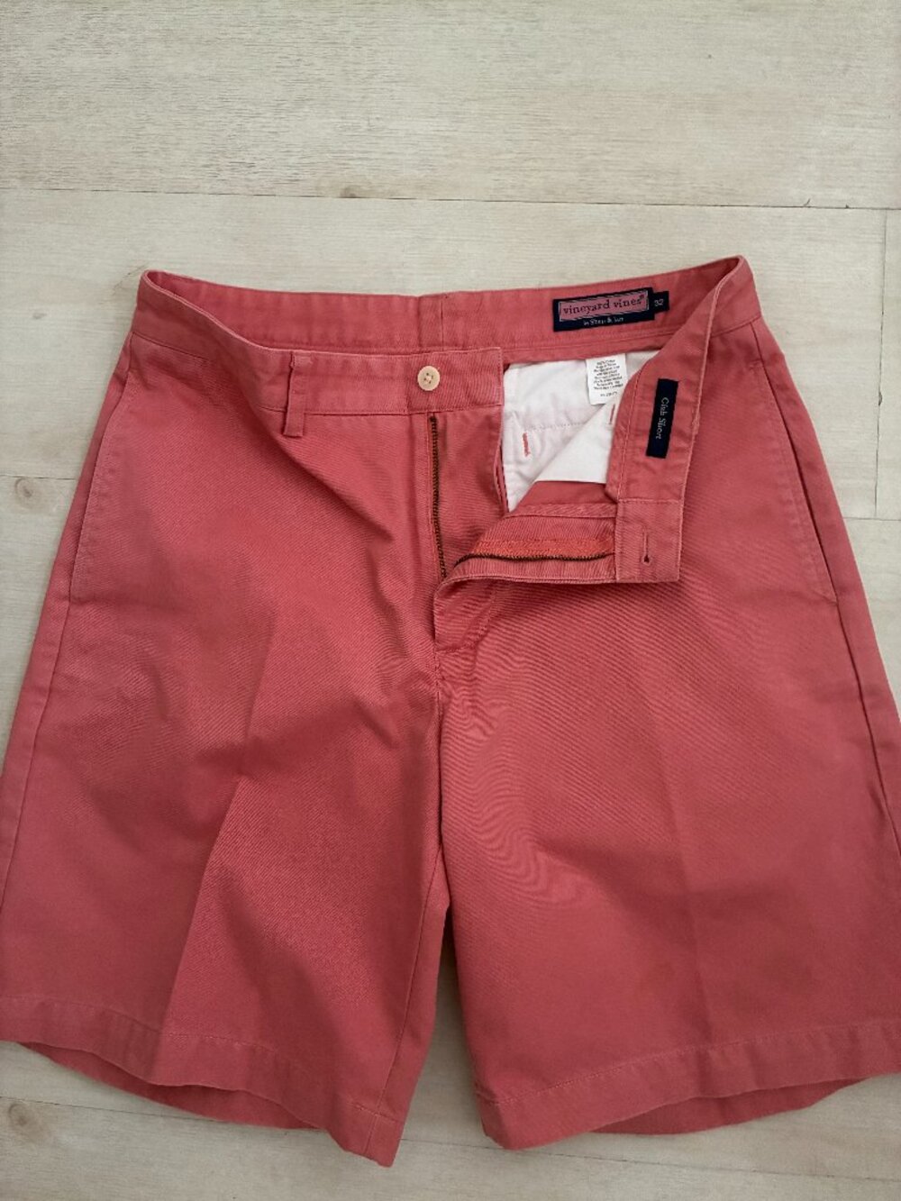Vineyard Vines Men's Club Shorts Chino Flat Front Salmon Red Size 32